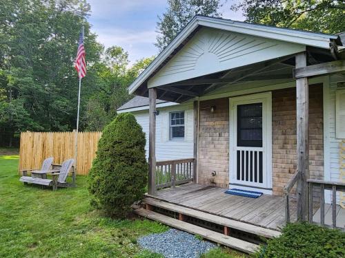 Acadia Lobsterman's Coastal Bungalow