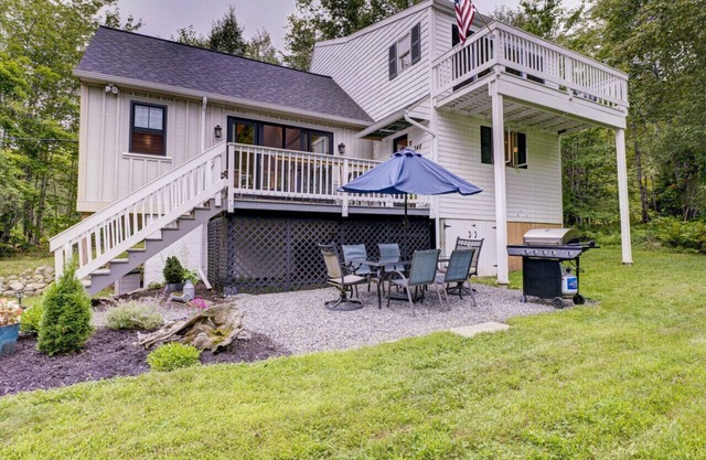 Acadia Waterfront Escape w/ Firepit & Dock