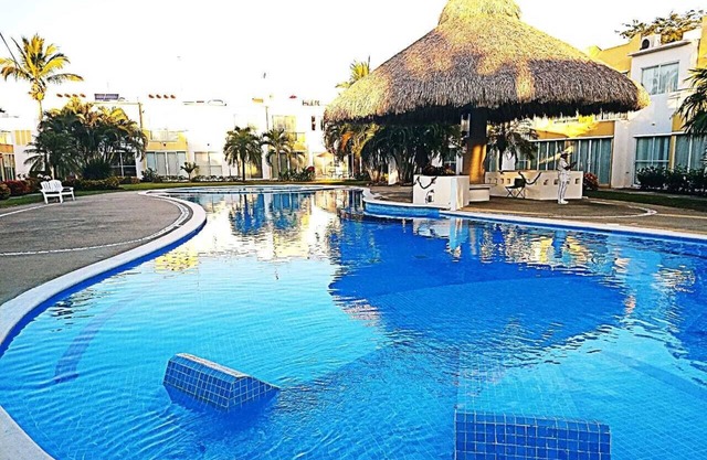 ACAPULCO DIAMANTE EXCELENTE CASA INCLUYE SERVICIOS