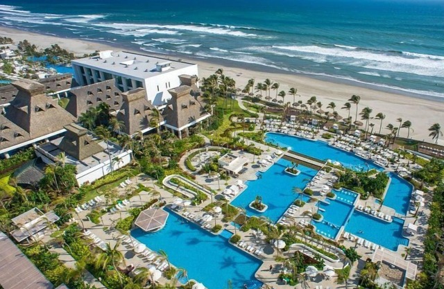 Acapulco Mayan Palace 2 Bdrm