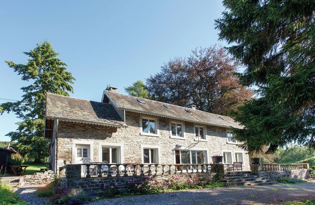 Casa en Basseille junto al río Ourthe