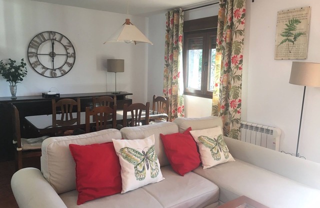 Accommodations El Horno - terrace, BBQ, fireplace, wifi, Hayedo de Montejo