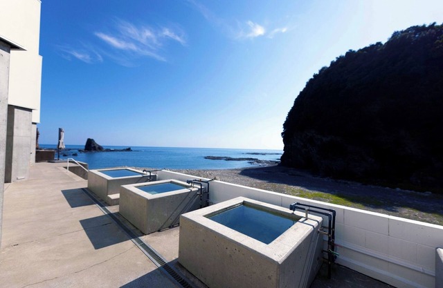 Accommodates up to 12 people Activities availabl / Higashimuro-gun Wakayama