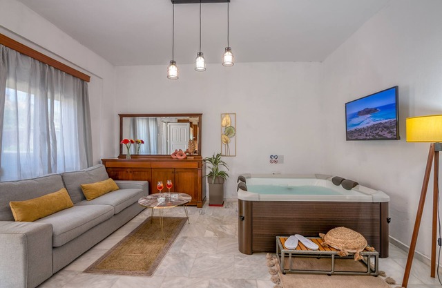 Villa Achilleas en un pueblo natural a 5 'de la playa.