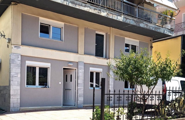 Achilleas Rentals in Kamena Vourla