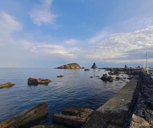 Aci Trezza suite fronte mare
