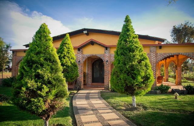 Casona en zona Montañosa para 13 personas . 3000m2 privados para su disfrute