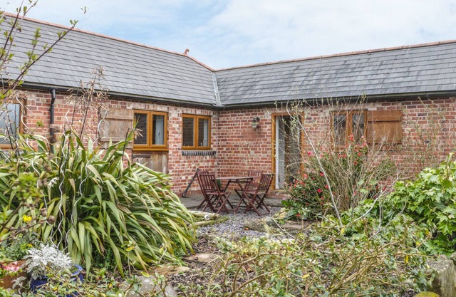 Acorn Cottage 2, BURLTON