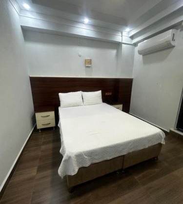 Ada apart motel
