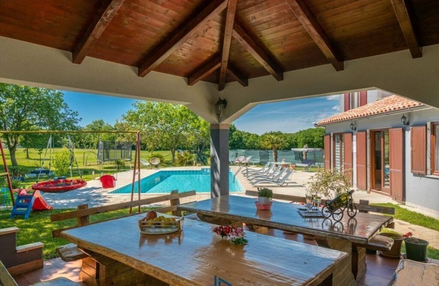 Adalene Comfortable holiday residence
