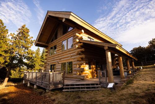 Adams Rest cabin