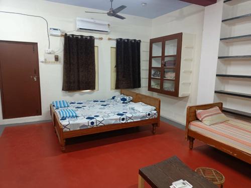 Adb's Arangan Kuzhaam Family Rooms