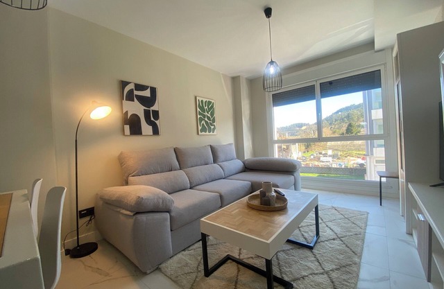 ADELINE, APARTAMENTO A ESTRENAR DE TRES DORMITORIOS CON PLAZA DE GARAJE