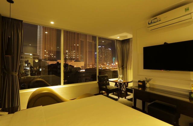 Adeline Hotel