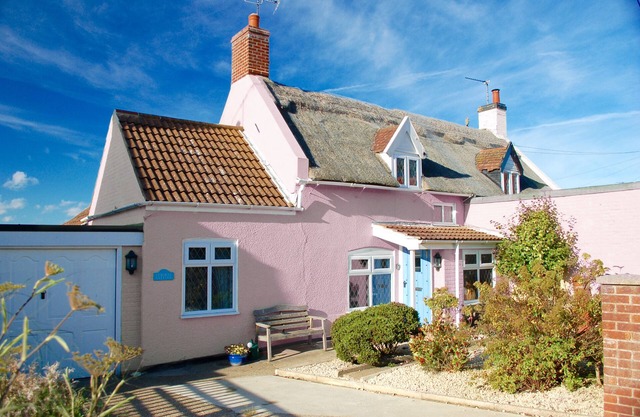 Admiral Cottage, acogedor con tejado de paja cerca del mar y las dunas de arena
