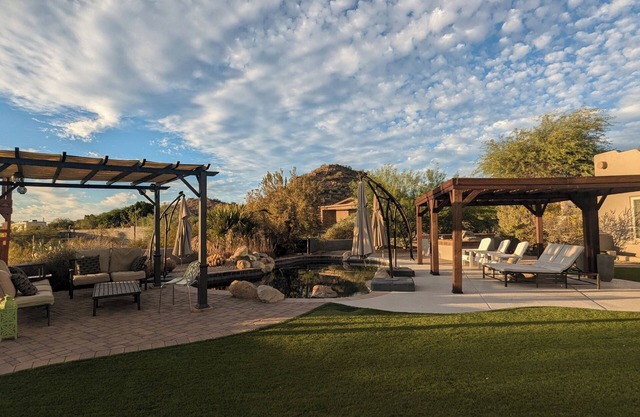 ADOBE MANOR / Main + Guest Home / Sleeps 20