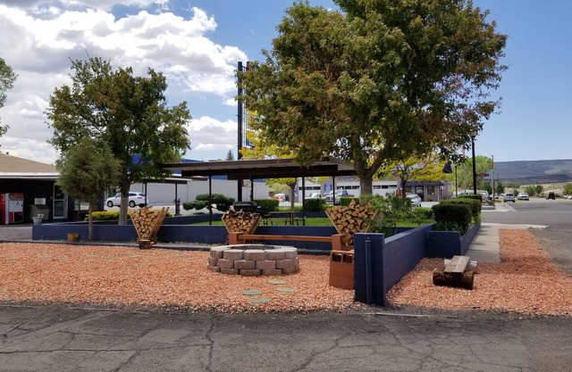 Adobe Sands Motel