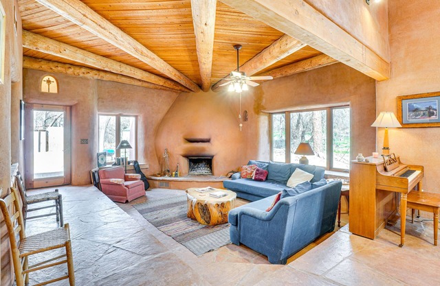 Adobe St David Vacation Rental Near River!