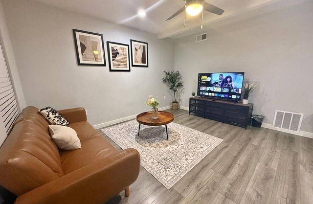 Adorable 1-bedroom bed & breakfast in Dallas
