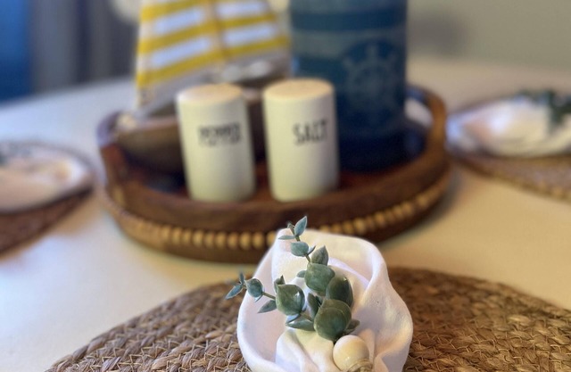 Adorable Beachside Retreat @ Peacock Beach (pet friendly!)