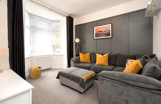 Adorable House: Afan Forest Park - StayStaycations