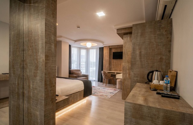 Adresin Hotel