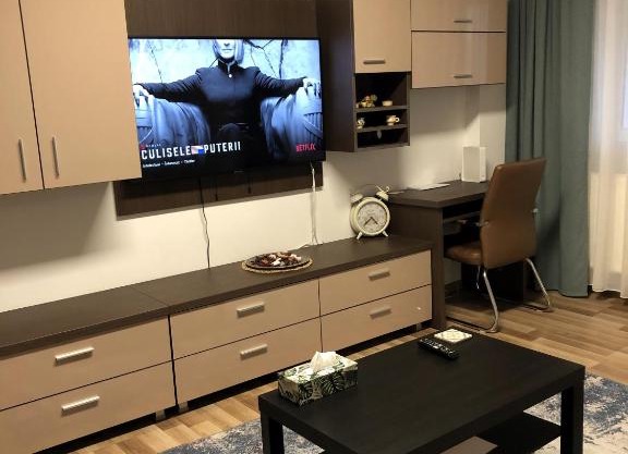Adrian Home Mega