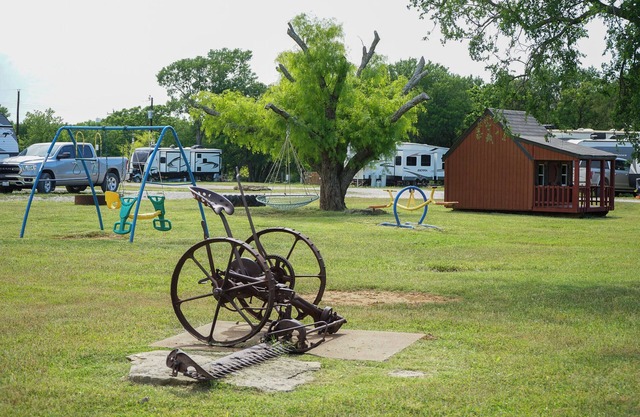 Adventure Awaits Safari Hut