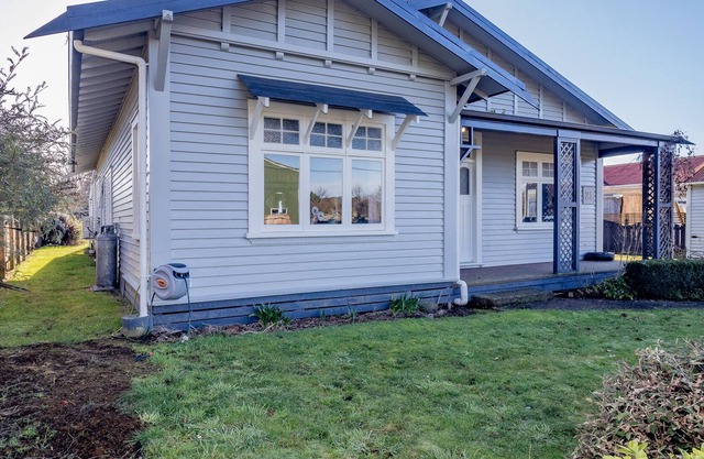 Adventure Base - Raetihi Holiday Home
