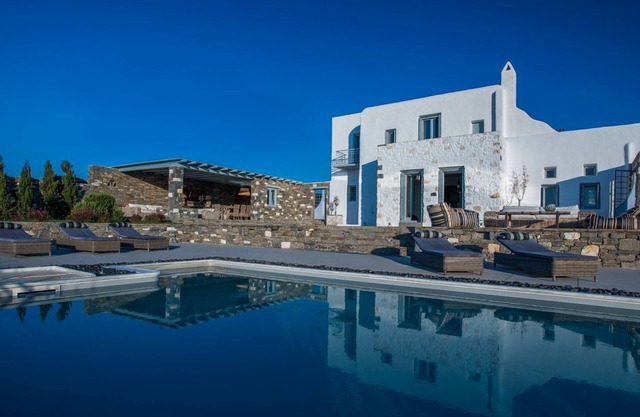 Aelia Luxury Villa by Fantasia Villas