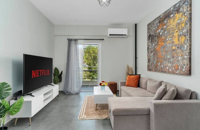 Aera Nest - 2BR, Alimos