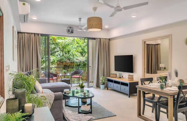 Aeris by Dia Hotels & Homes Cozy 1 bedroom apartment in Candolim with WiFi, AC
