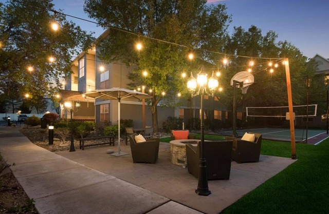 Aesthetically Pleasing Resort Unit w/ Full Kitchen, Near Fleischmann Planetarium