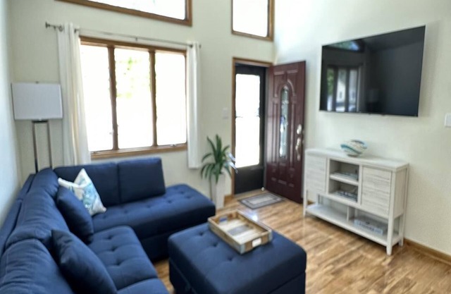 Affordable 3 Bedroom Easy On and Off the Island