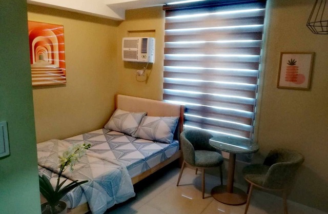 Affordable & Cozy Studio - Salcedo Square, Salcedo Village, Makati City