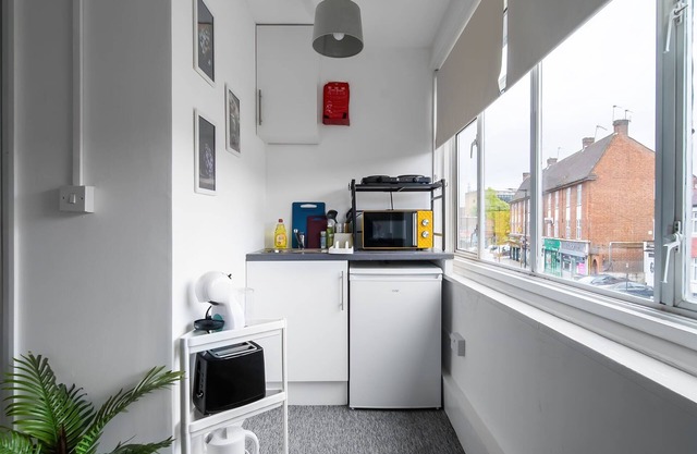 Affordable En-Suite Studio Rooms in London, N14 1B