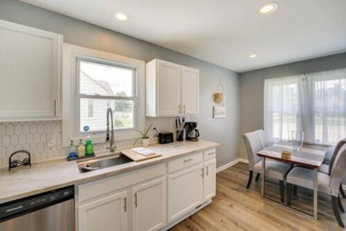 Affordable Family Friendly Home W/ Ping Pong Table
