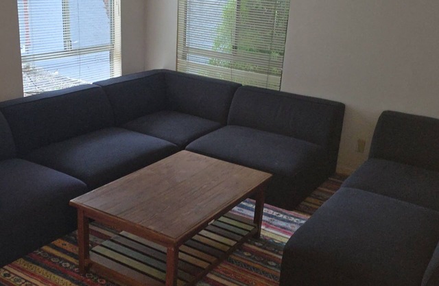 Affordable Ground Floor Unit In The Heart Of HMB Downtown: Former Mayor's House