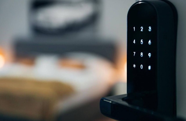 Affordable Hotel Room with City view | Mariahilfer