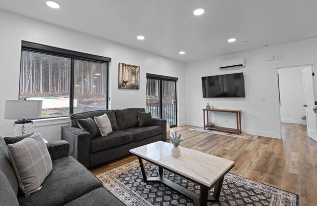 Affordable Luxury With Views! A305