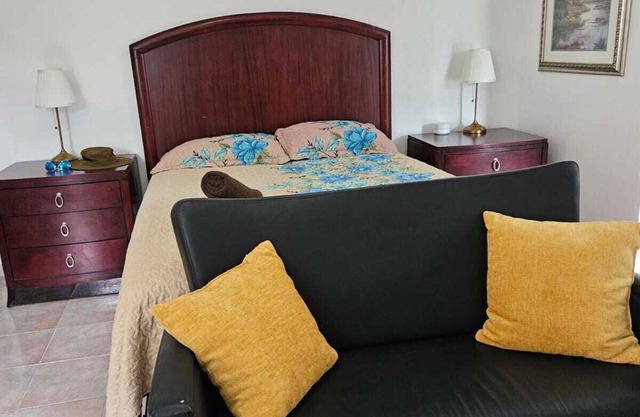 Affordable Room w/ Private Bathroom