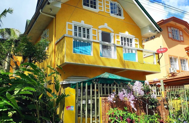 Affordable Tagaytay Home 400m away from the Malls and restaurants.