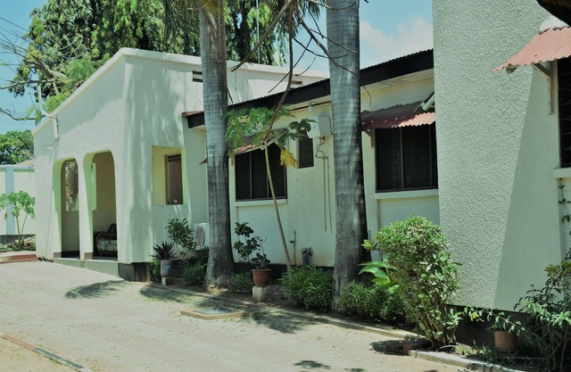 Afri House