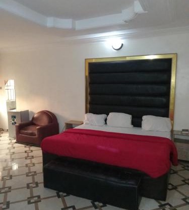 AFRICAN PRINCESS HOTEL, New Haven