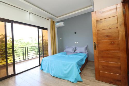 AfriqPnB RF2 Chambre Mvog Ekoussou avec Piscine