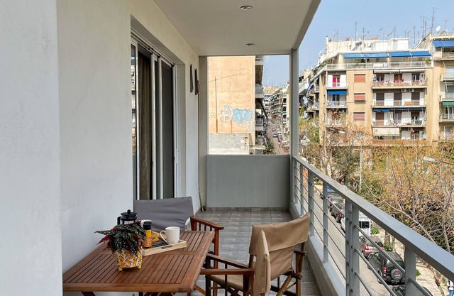Ageliki's Athens Centre 2BDRM & Parking