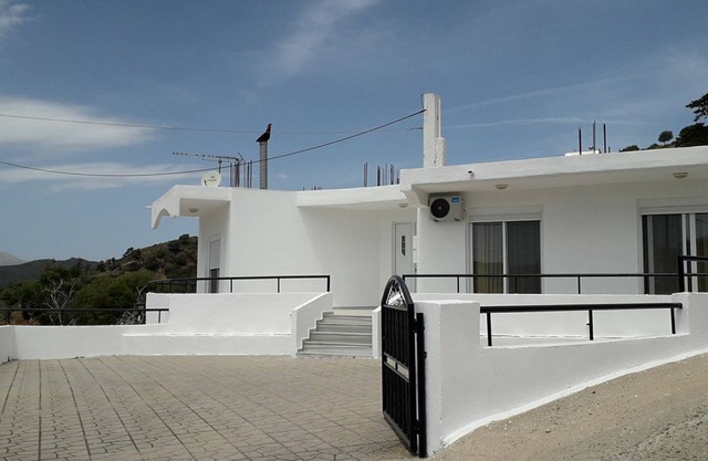 Casa de pueblo aggeli