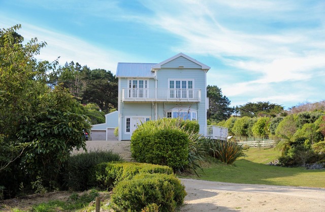Agnes House ~ Executive Rural Retreat in the city