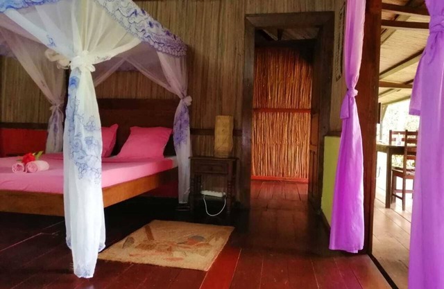 Ago's orchid bed and breakfast