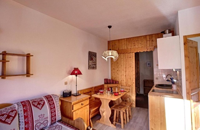 Agréable 2P cabine, 6 pers, 35m², sud-ouest, Wi-Fi, au pied des pistes - Les Menuires - FR-1-178-169
